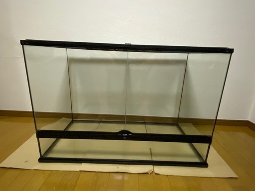 爬虫類飼育ケース　90cm✕45cm✕60cm