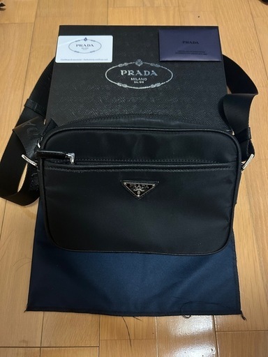 PRADAショルダー