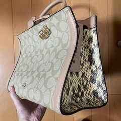 coach ハンドバッグの画像