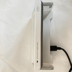 UQ WiMAX2+ モバイルWi-Fi本体とクレードルセット　WX04の画像