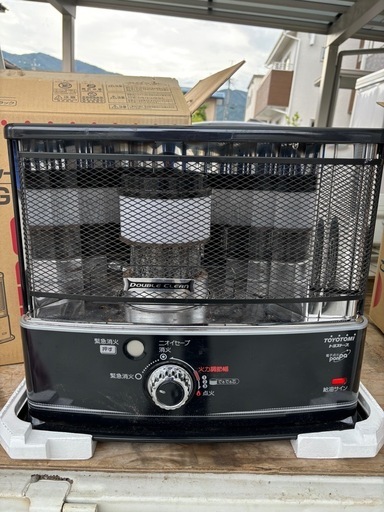 トヨトミ　石油ストーブ
