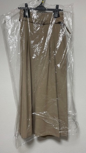★新品2024秋　REDYAZEL ハイウエストタックフレアパンツ　ベージュ ワイドパンツ 