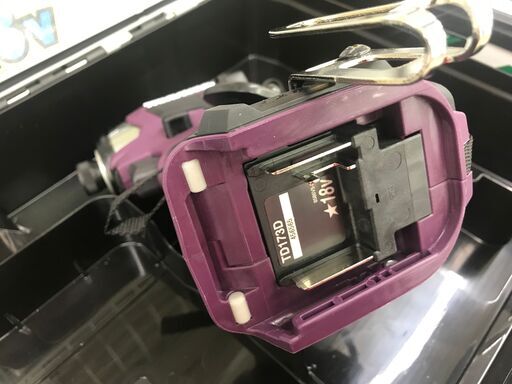✨マキタ　未使用品　TD173DGXAP　ｲﾝﾊﾟｸﾄﾄﾞﾗｲﾊﾞｰ　ﾊﾞｯﾃﾘｰ×2/充電器付き✨うるま市田場✨