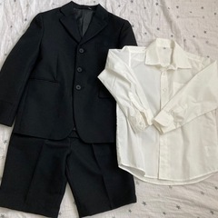 BOYスーツ3点セット【サイズ130.120】の画像