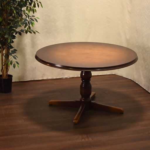 【飛騨産業】キツツキ　 丸テーブル幅1２0㎝　穂高　ダイニングテーブル 中古 飛騨産業 穂高シリーズ キツツキマーク 洗練された佇まいが