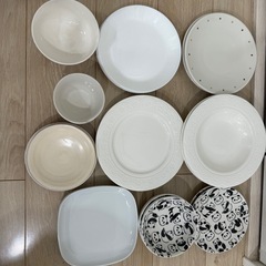 食器色々差し上げます