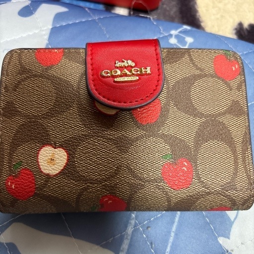 本日限り！COACH二つ折り財布