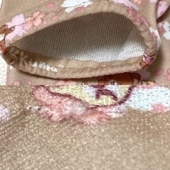「お〜ぃお茶」リラックマ さくらバージョン:2018 サンリオ &コカコーラ＆クロックス:トラベルバディペットボトルカバーの画像