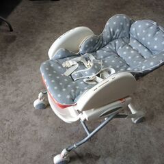 アップリカ ハイローベット&チェアーの画像