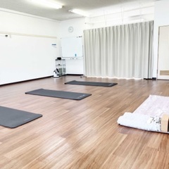 ヨガ教室(イシュタヨガ ベーシッククラス)の画像
