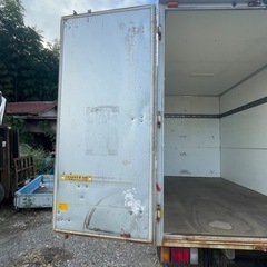 トラック箱の画像