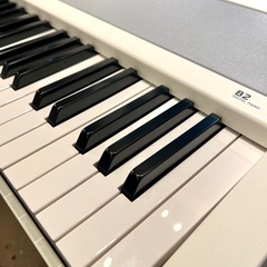 《売約済》【武蔵小山店】 KORG コルグ キーボード B2SP 高低自在椅子 ヘッドホン セット 22年製 高年式 電子ピアノ 88鍵盤 初心者 譜面立て付属 ホワイト ピアノ 電子キーボード デジタルピアノ B2 WH 🚚 運搬無料エリア有 / 品川区 リサイクルショップ ランバールーム 武蔵小山店  ◀︎ 武蔵小山パルム 戸越銀座 隣の画像