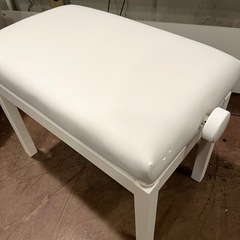 《売約済》【武蔵小山店】 KORG コルグ キーボード B2SP 高低自在椅子 ヘッドホン セット 22年製 高年式 電子ピアノ 88鍵盤 初心者 譜面立て付属 ホワイト ピアノ 電子キーボード デジタルピアノ B2 WH 🚚 運搬無料エリア有 / 品川区 リサイクルショップ ランバールーム 武蔵小山店  ◀︎ 武蔵小山パルム 戸越銀座 隣の画像