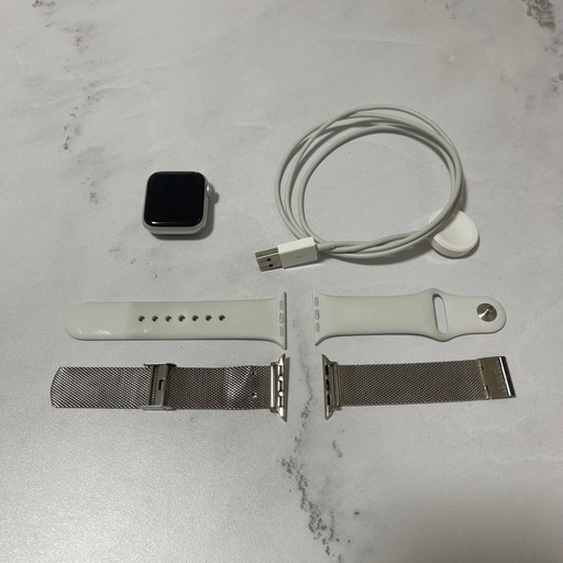 Apple Watch 6  GPS+Cellular 40mmシルバー アルミ