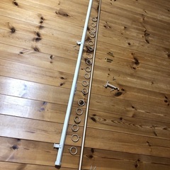 カーテンレール　二種の画像