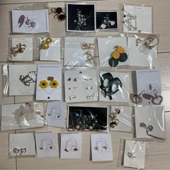 アクセサリー、リボン、指輪等100点以上大量まとめ売り