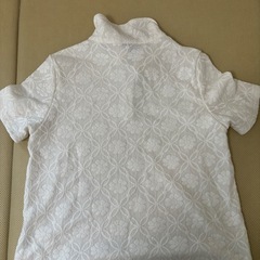 白　ポロシャツの画像