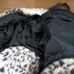 新品未使用ボアリュックサックヒョウ柄の画像