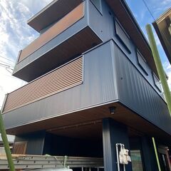 関西一キカクガイな工務店で一緒に働きませんか？リフォーム・サウナ・エアコン洗浄が得意な摂津の花岡工務店です。の画像