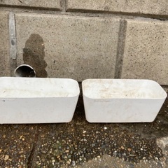 【取引中】中古　セリアのプランター(白)　2個