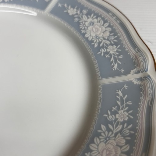 s1003609 Noritake ノリタケ 盛り皿 5枚セット フラワーレースゴールド ブランド 食器 皿 丸皿 金彩 花柄 生活雑貨 中古品