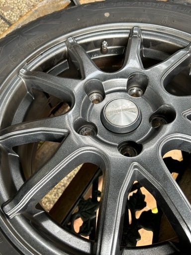 スタッドレスタイヤ、アルミホイール付き195/65r/15