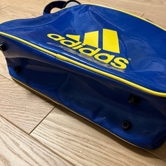 スポーツバッグアディダスショルダーバッグの画像