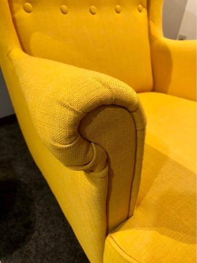 イエローソファ　
1人掛け