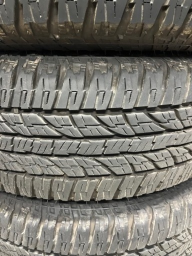 車のパーツ タイヤ、ホイール