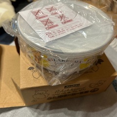 ホーロー容器