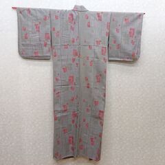 【中古品】【長期保管品】【シミ・汚れ有】 着物　灰色地　柄入り　昭和時代の画像