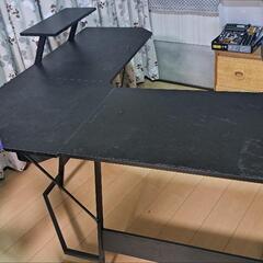 ゲーミングデスク（パソコンPCデスク）中古の画像