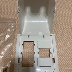 ダブルコンセントカバー　ベビー用品　中古の画像