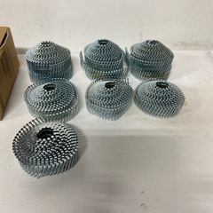 32ミリメッキ釘の画像