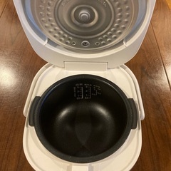 炊飯器　3合炊きの画像