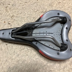 （お取引中）自転車のサドル（未使用）