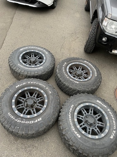 265/75r16 グッドリッチ プロコンプ16インチ 8J インセット0 格安！