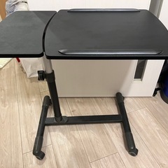 パソコン用　テーブル