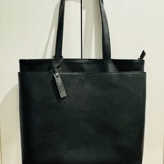 メルカリ決定【中古美品】 トートバッグ-GUSCIO UOMO(グッシオ ウォーモ)-正規品-(黒、ITALY、レザー、ビジネス、オンオフ兼用)の画像