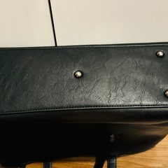 メルカリ決定【中古美品】 トートバッグ-GUSCIO UOMO(グッシオ ウォーモ)-正規品-(黒、ITALY、レザー、ビジネス、オンオフ兼用)の画像
