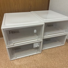 Fits 収納ボックス 衣装ケース　スタッキング　4個　透明 プラスチックの画像