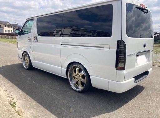 ハイエース