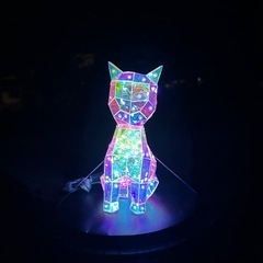 キラ猫　ネコのオブジェの画像