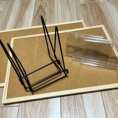 写真立て、フォトフレーム、コルクボード、ワイヤースタンド