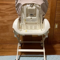 ハイローチェア コンビ ネムリラの画像