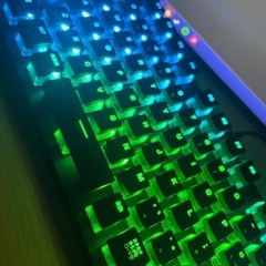ゲーミングキーボード roccat vulcan tkl pro 日本語配列の画像
