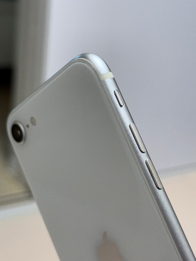 電池92-iPhoneSE 第3世代 64GB スターライト