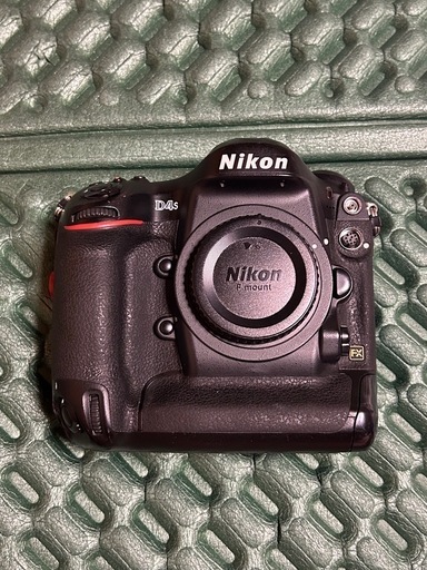 デジタル一眼レフ　Nikon D4sボディ本体