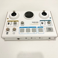 【美品】TASCAM タスカム ミキサー オーディオインターフェ...