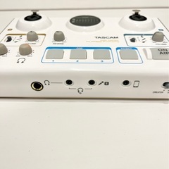 【美品】TASCAM タスカム ミキサー オーディオインターフェースボイスエフェクト 効果音再生 Youtube 配信機材 ミキサー ゲーミング ゲーム実況 カラオケ の画像